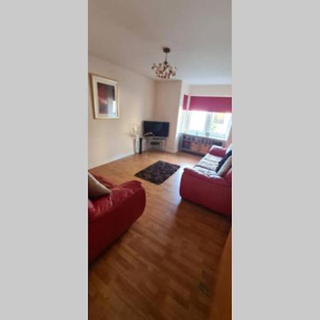 Lovely 2 Bed Apartment Close To Aberdeen Beach! المظهر الخارجي الصورة