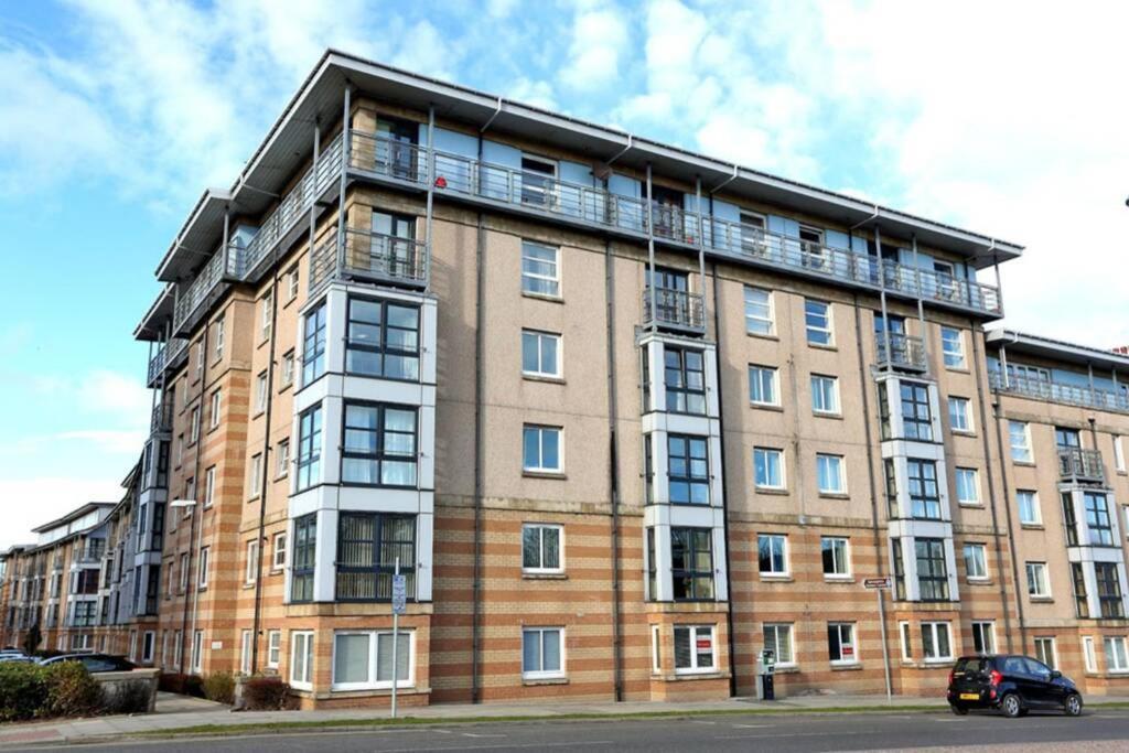 Lovely 2 Bed Apartment Close To Aberdeen Beach! المظهر الخارجي الصورة